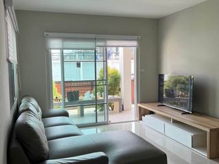 For rent 3 bedrooms house in Saraphi, Chiang Mai