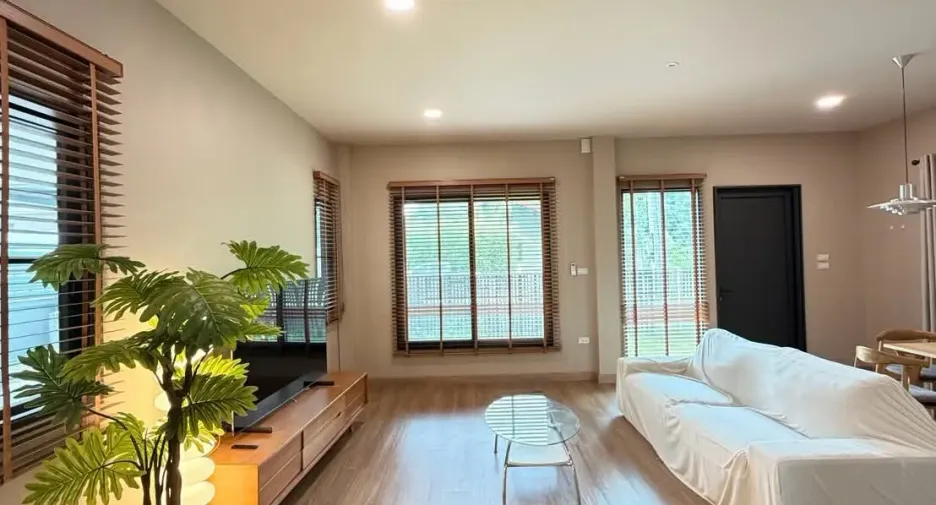 Haus zur Miete mit 4 Zimmer in Hang Dong, Chiang Mai