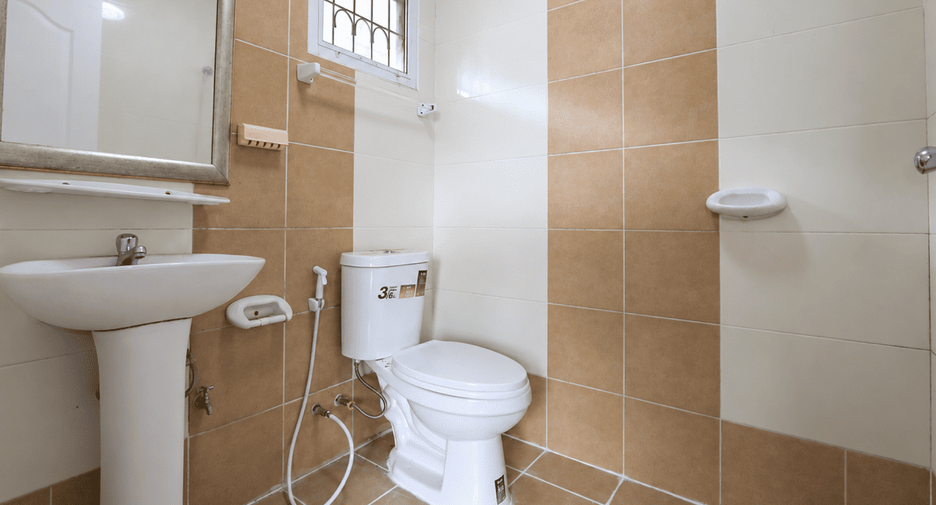 Casa en venta de 4 habitaciones en San Kamphaeng, Chiang Mai