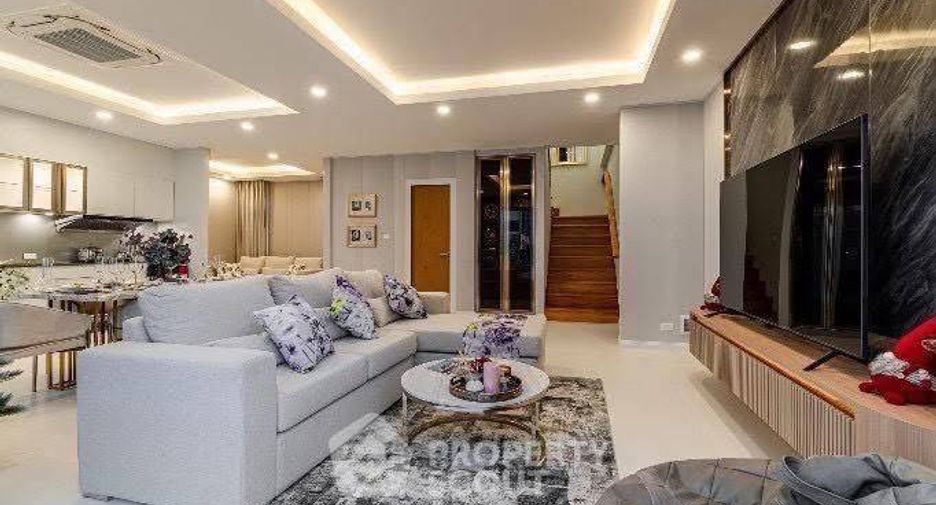 For sale 3 bedrooms house in Bang Lamung, Chonburi
