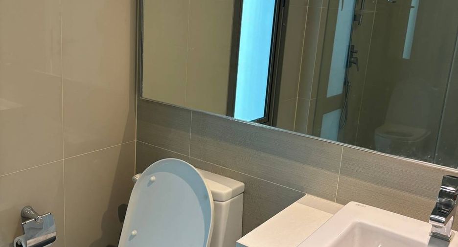 For sale 2 ベッドルーム condo in Yan Nawa, Bangkok