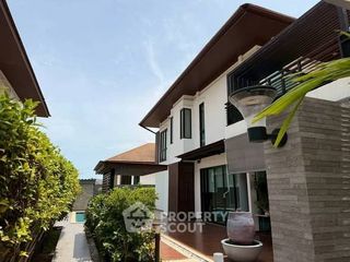 For sale 4 bedrooms house in Mueang Chon Buri, Chonburi