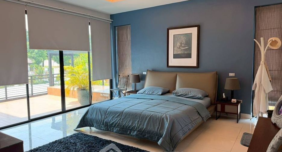 For sale 4 bedrooms house in Mueang Chon Buri, Chonburi
