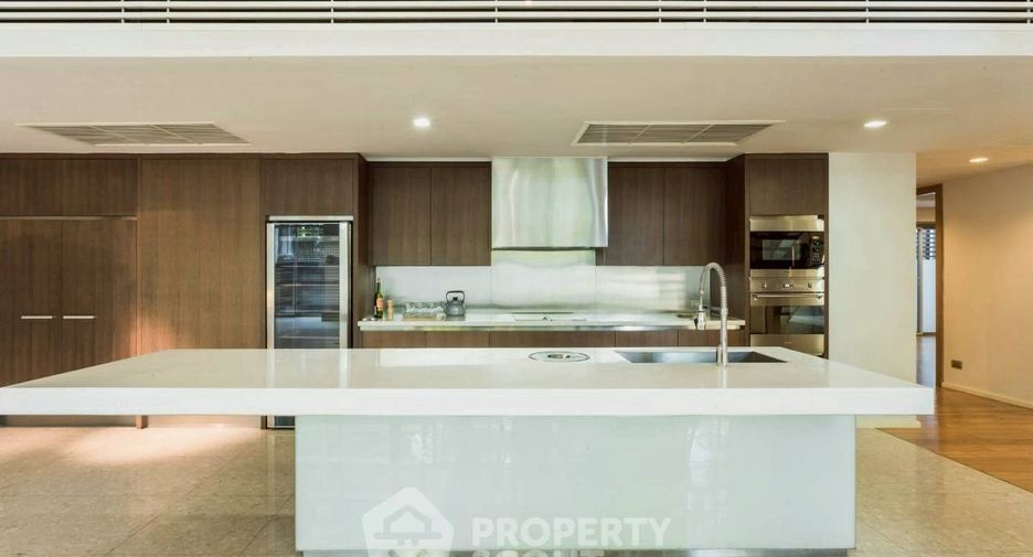 ขาย 4 ห้องนอน คอนโด ใน คลองเตย, กรุงเทพฯ