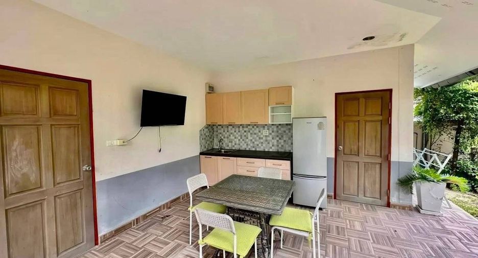 For sale 3 bedrooms villa in Huay Yai, Pattaya