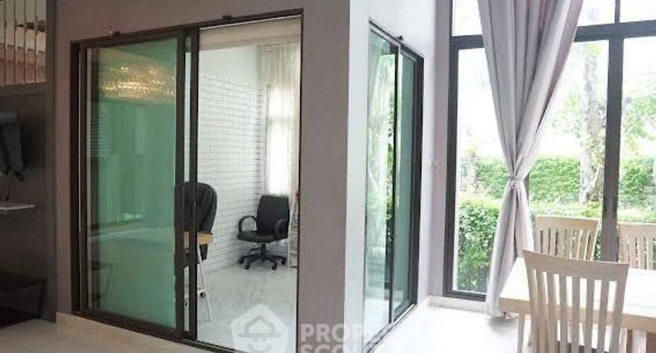 Casa en venta de 5 habitaciones en Wang Thonglang, Bangkok