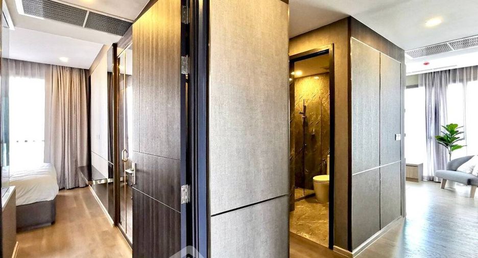 For sale 2 bedrooms condo in Khlong Toei, Bangkok