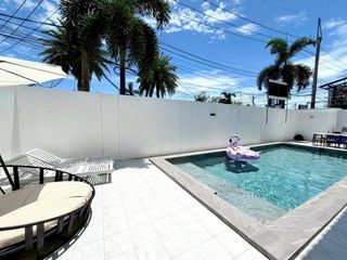 Villa zum Kauf mit 4 Zimmer in Bang Lamung, Chonburi