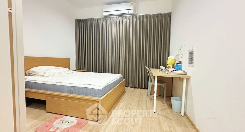 Casa adosada en venta de 3 habitaciones en Suan Luang, Bangkok