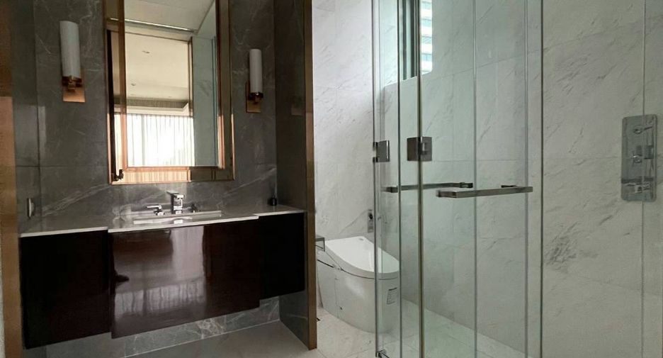 À louer et à vendre 1 chambre condo à Pathum Wan, Bangkok