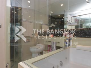 À vendre 1 chambre condo à Sathon, Bangkok