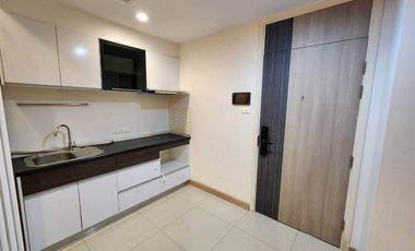 Wohnung zum Kauf mit 1 Zimmer in Yan Nawa, Bangkok