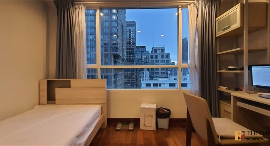 For sale 3 bedrooms condo in Pathum Wan, Bangkok