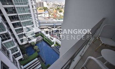 À louer 3 chambres condo à Khlong Toei, Bangkok