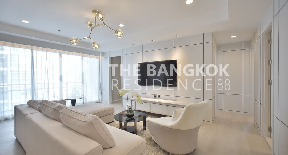 À louer 3 chambres condo à Khlong Toei, Bangkok