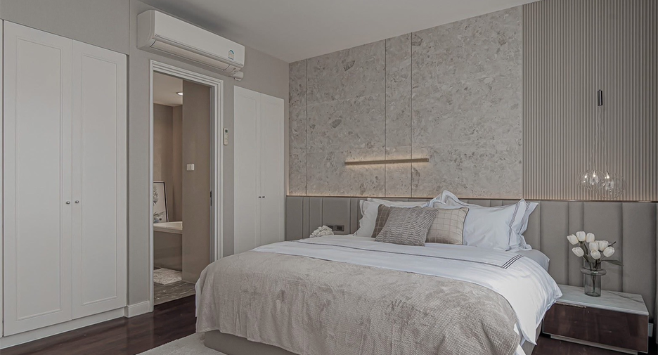 Condo en alquiler de 3 habitaciones en Watthana, Bangkok