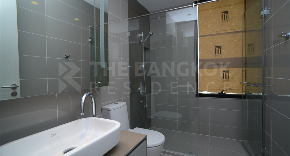 For rent 3 bedrooms condo in Bang Rak, Bangkok