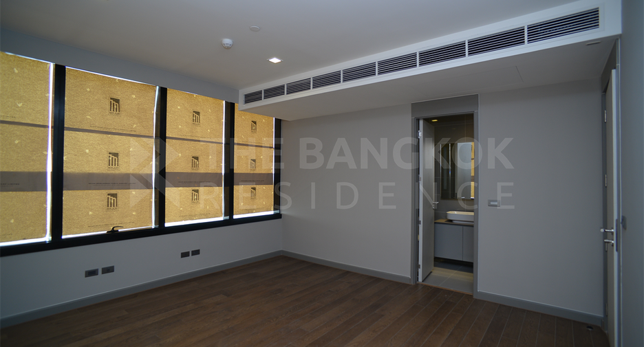 For rent 3 bedrooms condo in Bang Rak, Bangkok