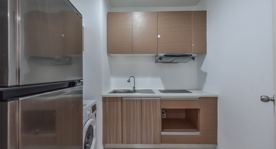 For sale 2 ベッドルーム condo in Ratchathewi, Bangkok