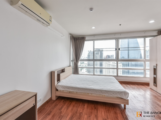 For sale 2 ベッドルーム condo in Ratchathewi, Bangkok