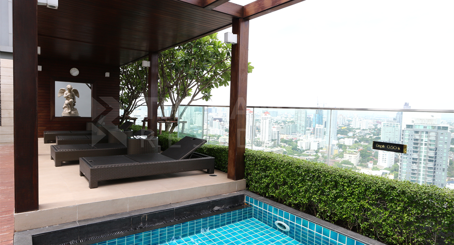 À louer 2 chambres condo à Khlong Toei, Bangkok