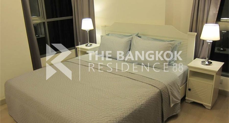 À louer 2 chambres condo à Phra Khanong, Bangkok