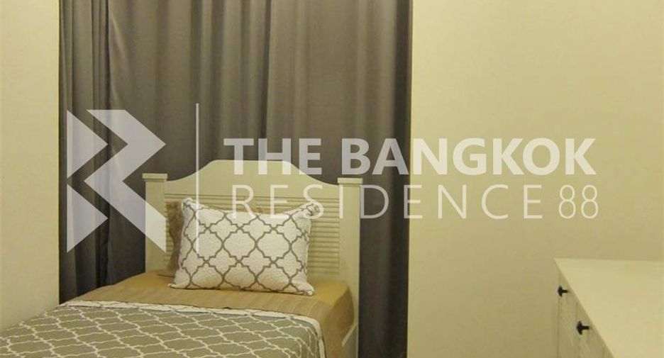 À louer 2 chambres condo à Phra Khanong, Bangkok