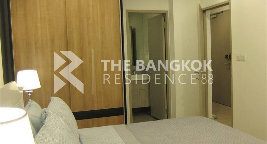 À louer 2 chambres condo à Phra Khanong, Bangkok