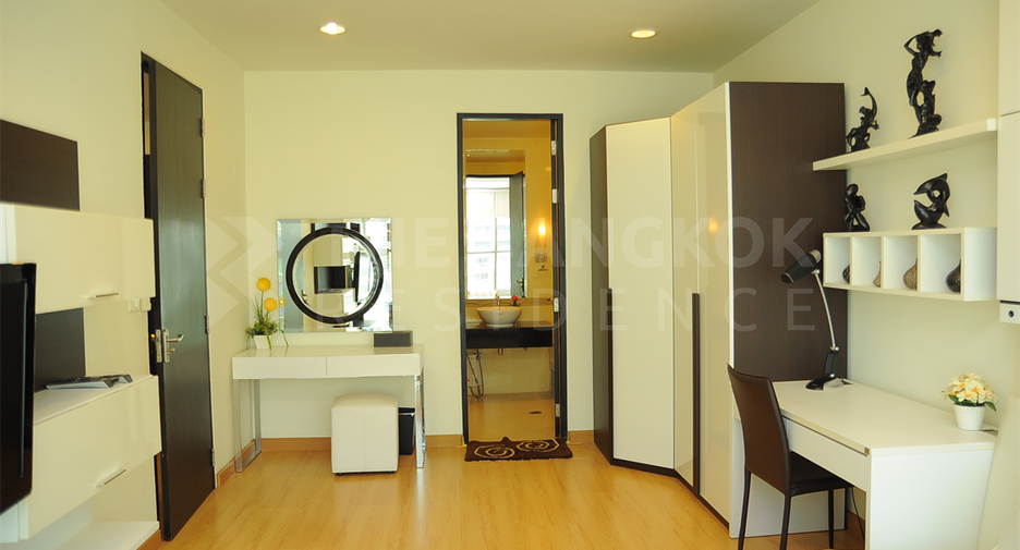 Wohnung zur Miete mit 2 Zimmer in Pathum Wan, Bangkok