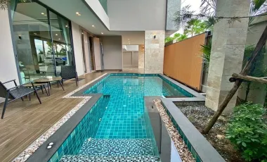 For rent and for sale 4 bedrooms house in Huay Yai, Pattaya