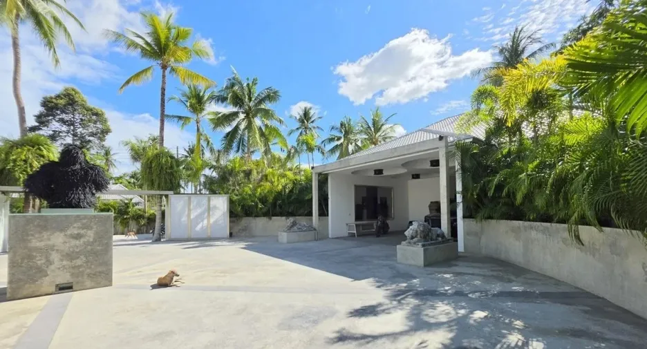 For sale 4 bedrooms house in Bang Lamung, Chonburi