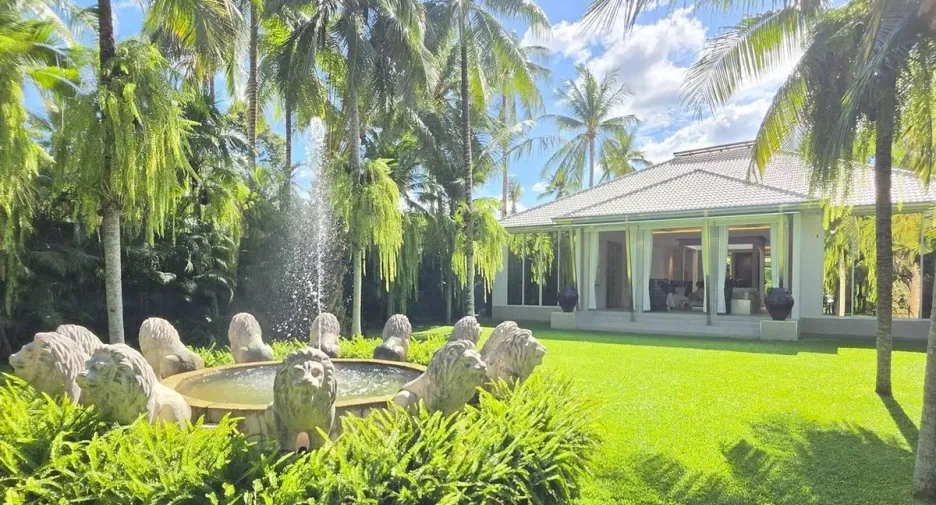 For sale 4 bedrooms house in Bang Lamung, Chonburi
