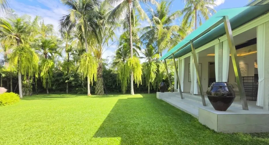For sale 4 bedrooms house in Bang Lamung, Chonburi