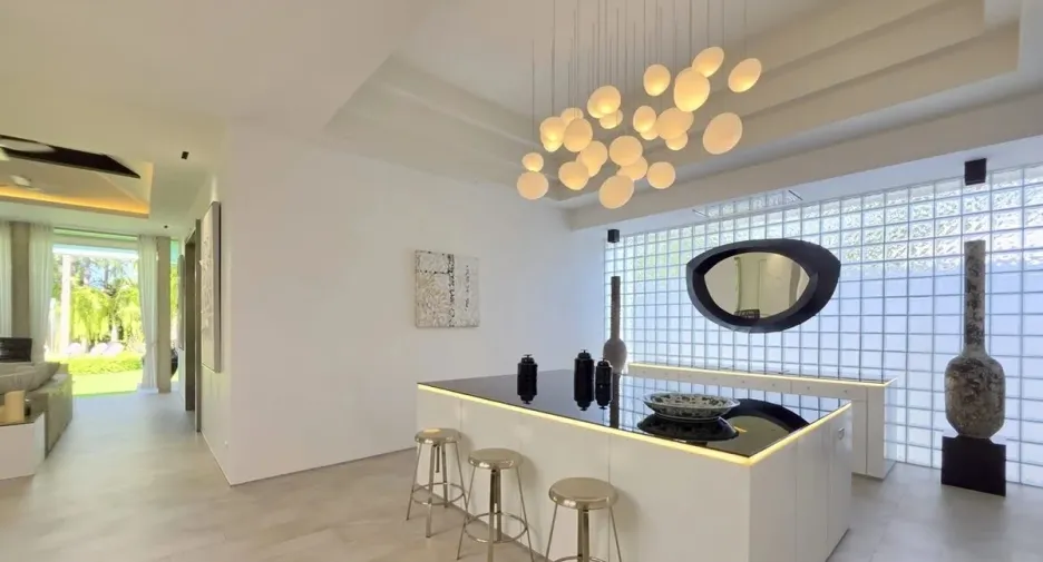 For sale 4 bedrooms house in Bang Lamung, Chonburi