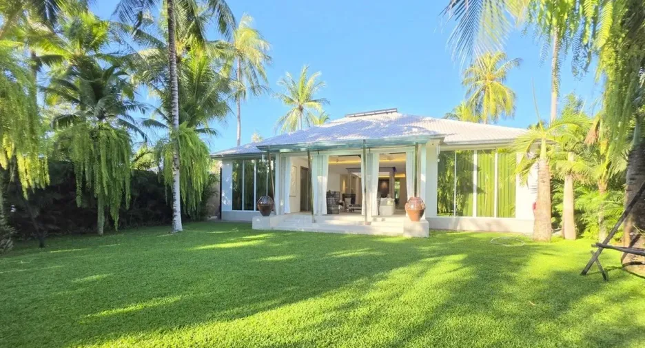 For sale 4 bedrooms house in Bang Lamung, Chonburi