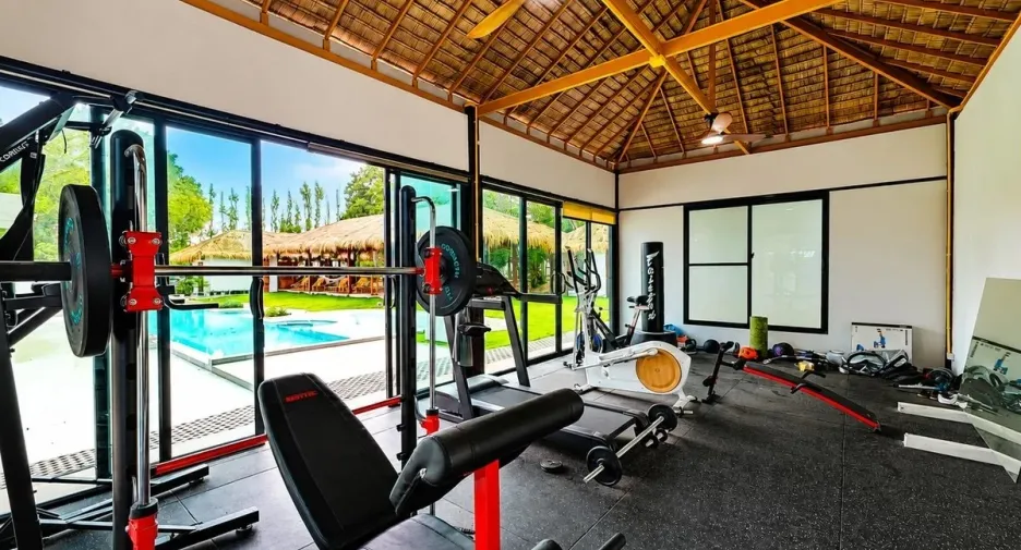 For rent 4 bedrooms house in Bang Lamung, Chonburi