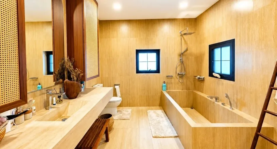 For rent 4 bedrooms house in Bang Lamung, Chonburi