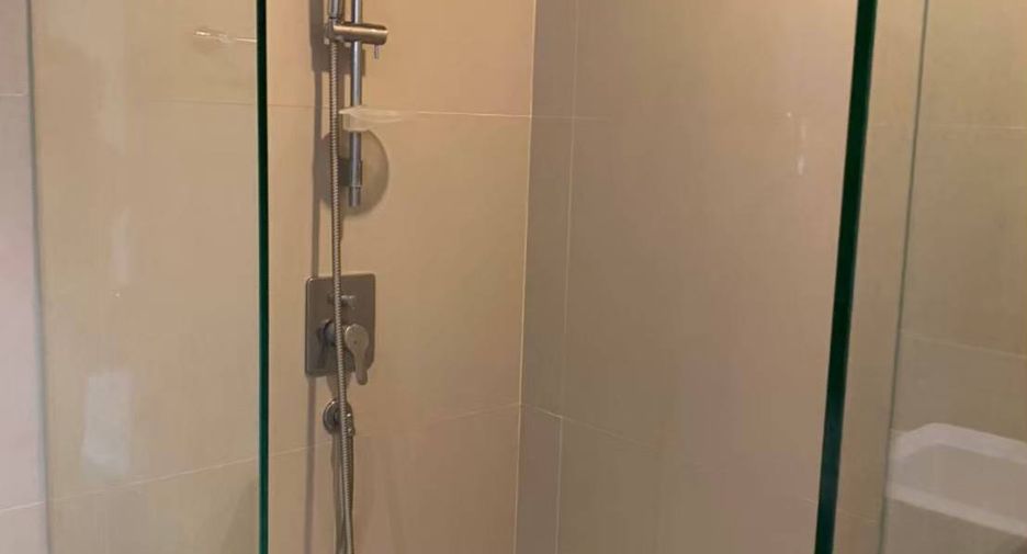 For rent 2 ベッドルーム condo in Yan Nawa, Bangkok