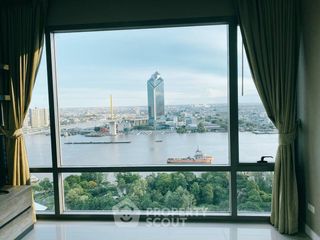For rent 2 bedrooms condo in Yan Nawa, Bangkok