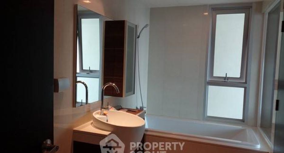 Condo en alquiler de 2 habitaciones en Khlong Toei, Bangkok
