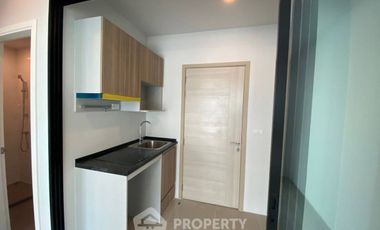 Condo en alquiler de 1 habitaciones en Huai Khwang, Bangkok