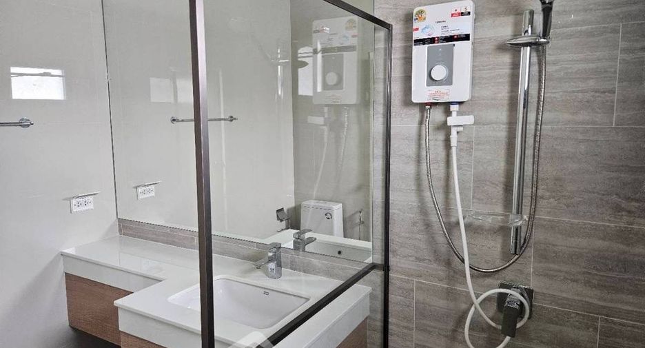 For rent 3 bedrooms house in Bang Lamung, Chonburi