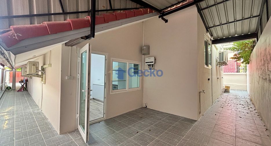 For sale 3 bedrooms house in Bang Lamung, Chonburi