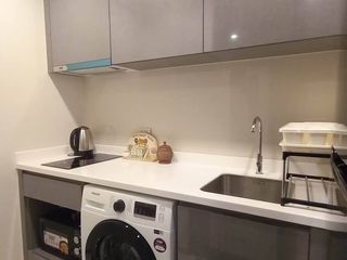 Condo en alquiler de 1 habitaciones en Huai Khwang, Bangkok