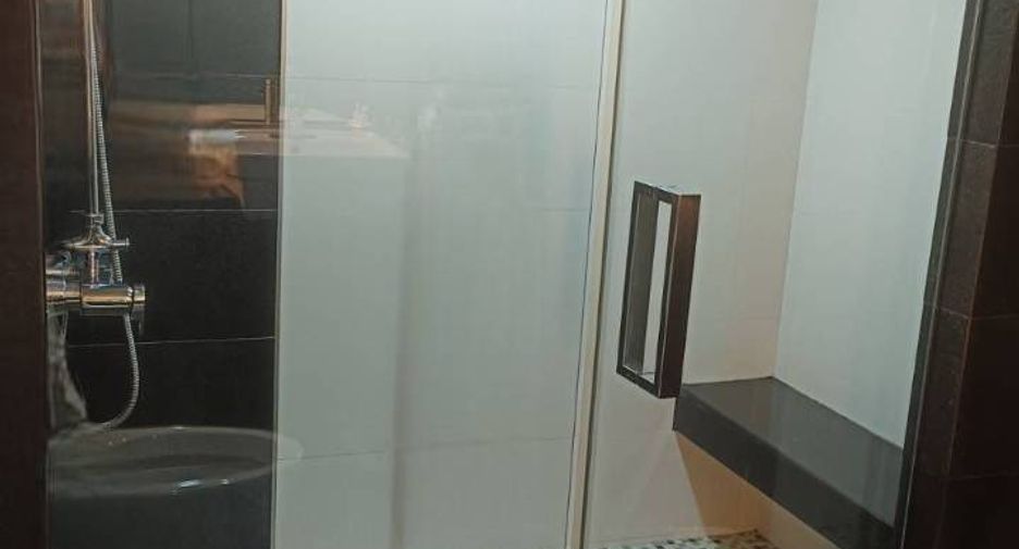 For rent 1 bed condo in Bang Rak, Bangkok