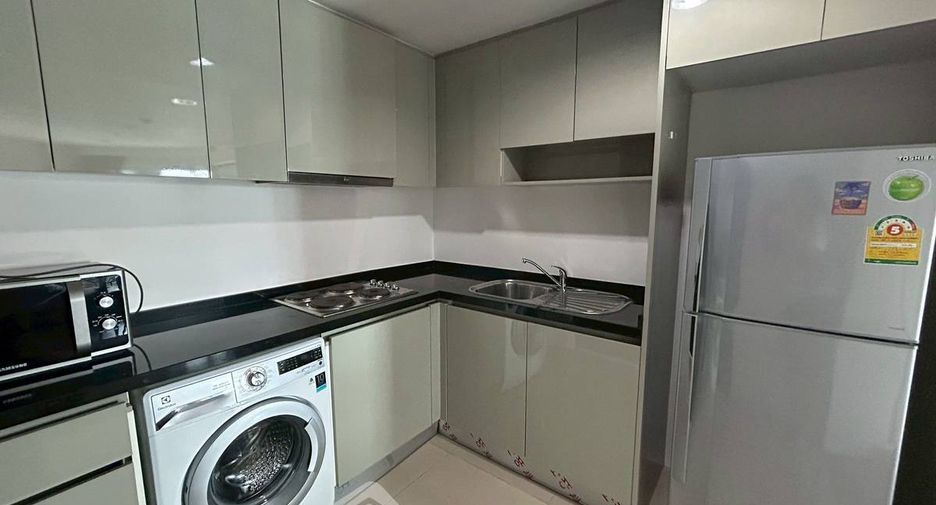 Wohnung zur Miete mit 2 Zimmer in Huai Khwang, Bangkok