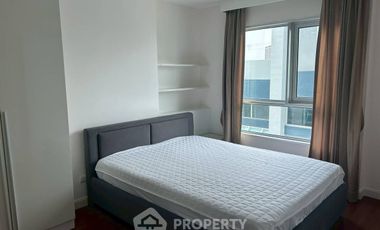 For rent 2 bedrooms condo in Huai Khwang, Bangkok