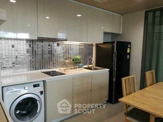 For rent 2 bedrooms condo in Yan Nawa, Bangkok
