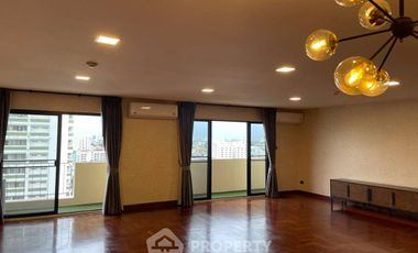For rent 3 bedrooms condo in Watthana, Bangkok