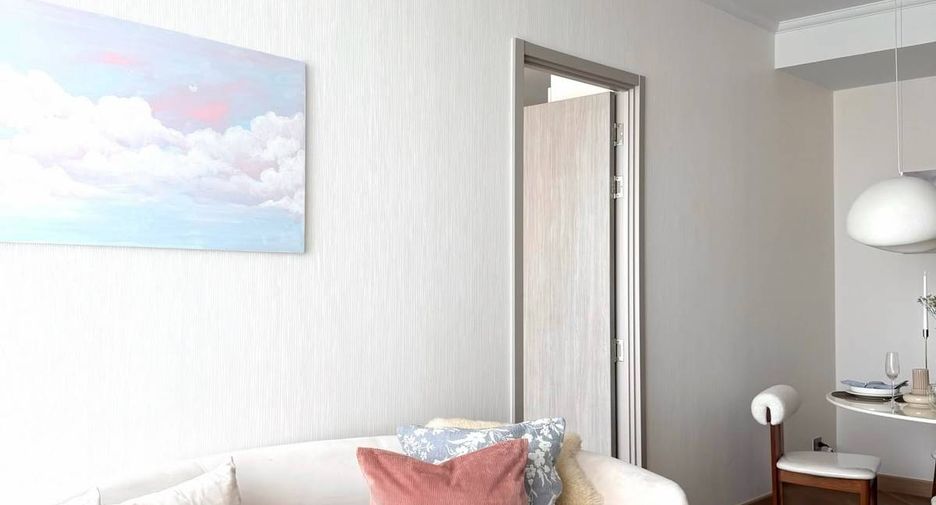 For rent 2 bedrooms condo in Watthana, Bangkok